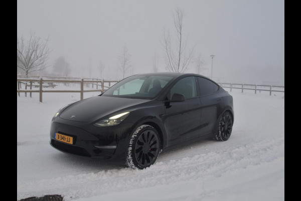 Tesla Model Y Performance AWD 75 kWh | Dual Motor Performance | Black Optic pakket | Trekhaak | Panoramaraam |  NL-Auto
