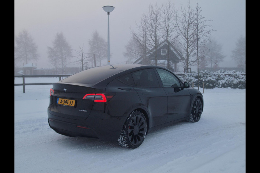 Tesla Model Y Performance AWD 75 kWh | Dual Motor Performance | Black Optic pakket | Trekhaak | Panoramaraam |  NL-Auto