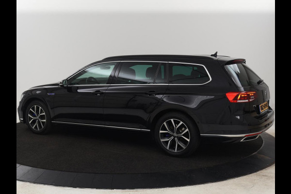 Volkswagen Passat 1.4 TSI PHEV GTE | Nappaleder | Trekhaak | Stoelverwarming | Camera | Massage | Adaptive cruise | Matrix LED | Side Assist | Memory | Carplay | Navigatie | Plug In