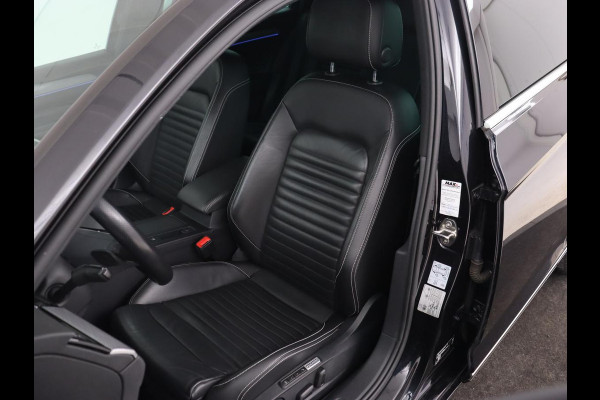 Volkswagen Passat 1.4 TSI PHEV GTE | Nappaleder | Trekhaak | Stoelverwarming | Camera | Massage | Adaptive cruise | Matrix LED | Side Assist | Memory | Carplay | Navigatie | Plug In