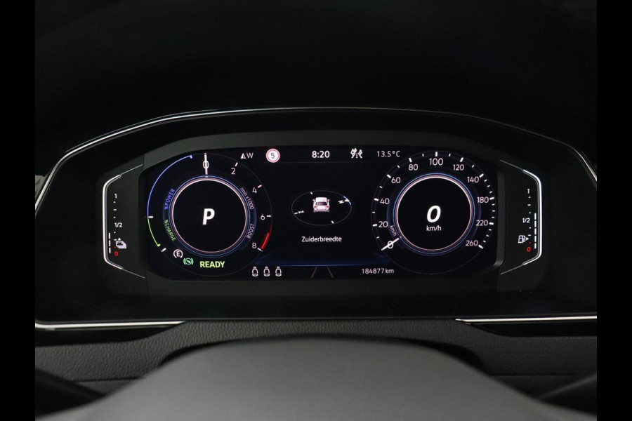 Volkswagen Passat 1.4 TSI PHEV GTE | Nappaleder | Trekhaak | Stoelverwarming | Camera | Massage | Adaptive cruise | Matrix LED | Side Assist | Memory | Carplay | Navigatie | Plug In