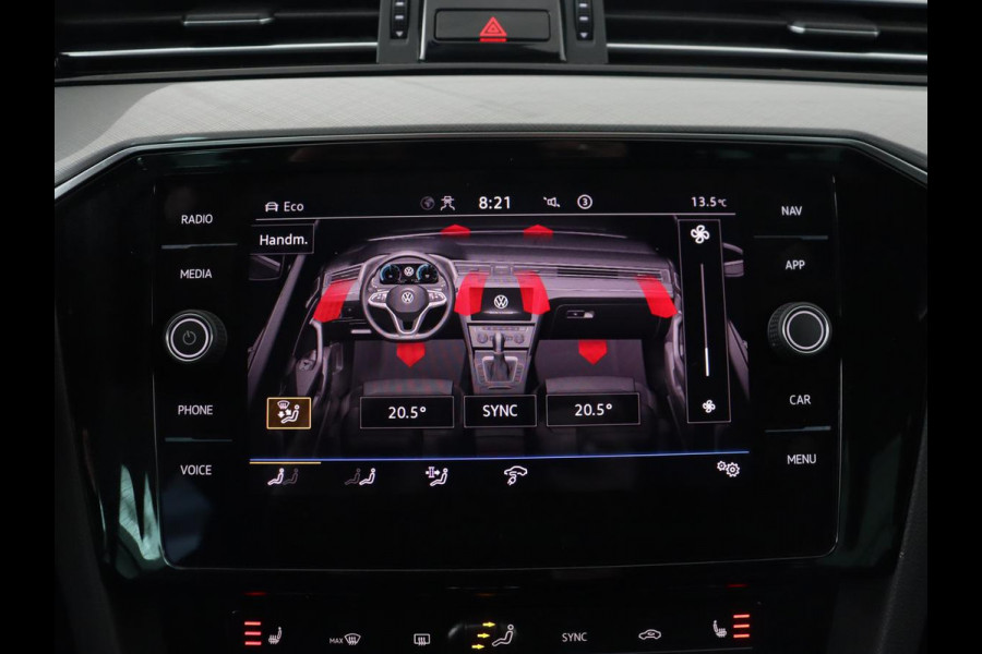 Volkswagen Passat 1.4 TSI PHEV GTE | Nappaleder | Trekhaak | Stoelverwarming | Camera | Massage | Adaptive cruise | Matrix LED | Side Assist | Memory | Carplay | Navigatie | Plug In