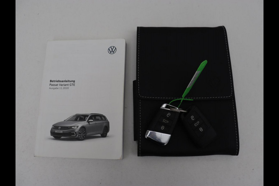 Volkswagen Passat 1.4 TSI PHEV GTE | Nappaleder | Trekhaak | Stoelverwarming | Camera | Massage | Adaptive cruise | Matrix LED | Side Assist | Memory | Carplay | Navigatie | Plug In