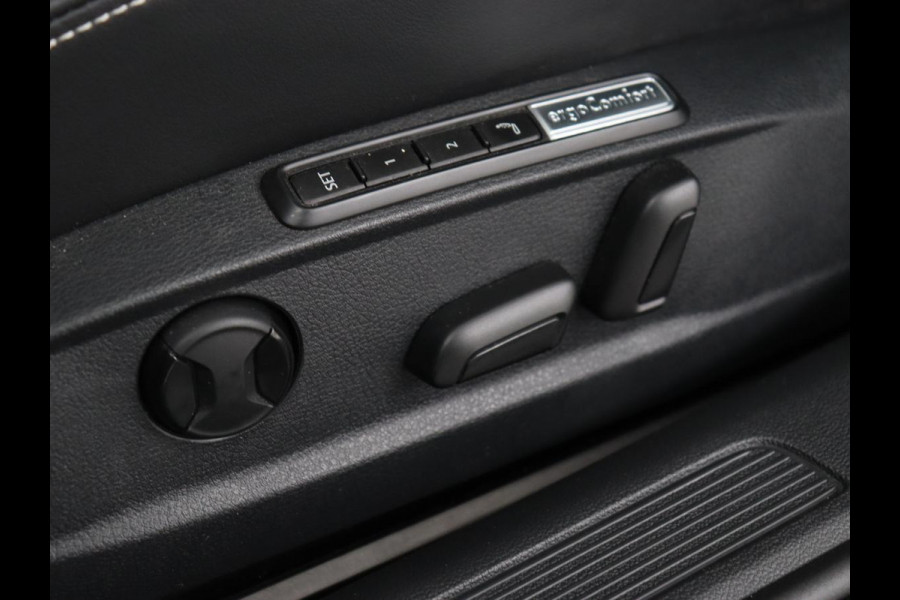 Volkswagen Passat 1.4 TSI PHEV GTE | Nappaleder | Trekhaak | Stoelverwarming | Camera | Massage | Adaptive cruise | Matrix LED | Side Assist | Memory | Carplay | Navigatie | Plug In