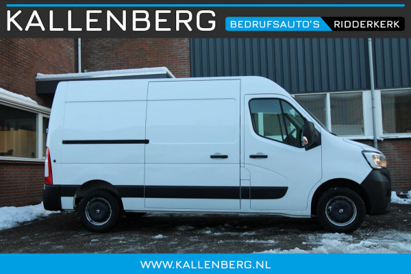 Renault Master T35 2.3 dCi 135PK L2H2 / Trekhaak / Carplay / Navi / 3 zits