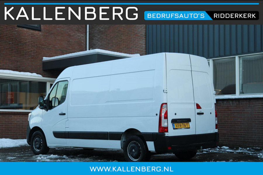 Renault Master T35 2.3 dCi 135PK L2H2 / Trekhaak / Carplay / Navi / 3 zits