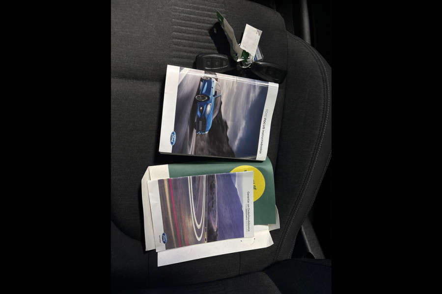 Ford Focus 1.0 EcoBoost Hybrid Active X Business Navi | Clima | Cruise | PDC | Trekhaak