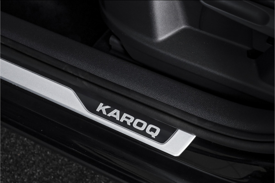 Škoda Karoq 1.5 TSI ACT 150 PK Sportline Business | S/K-Panodak | Columbus pakket | Dig. Cockpit | Adapt. Cruise | Elek. Klep | Stuur-+Stoelverw. | Camera | NAV+App. Connect | ECC | LED | LM 19" | 3500