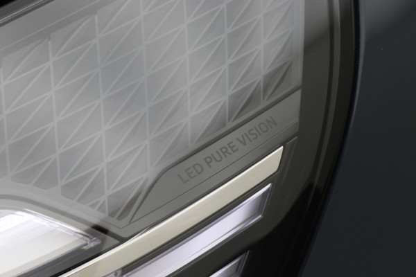 Renault Captur 1.6 E-Tech Plug-in Hybrid 160 Intens Two-Tone, Virtual Cockpit, Apple Carplay, Camera, Cruise, LED, DAB, 18''