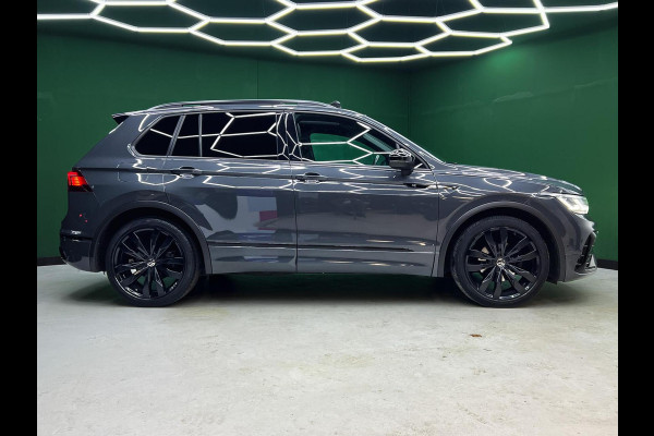 Volkswagen Tiguan 1.5 TSI R-Line Head-up | Pano | Trekhaak