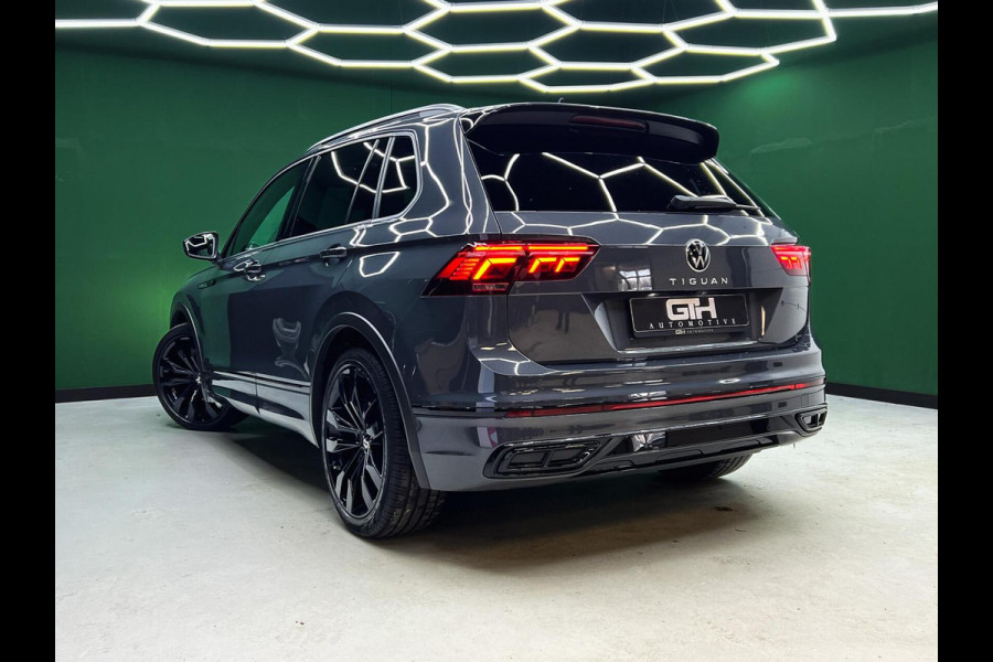Volkswagen Tiguan 1.5 TSI R-Line Head-up | Pano | Trekhaak