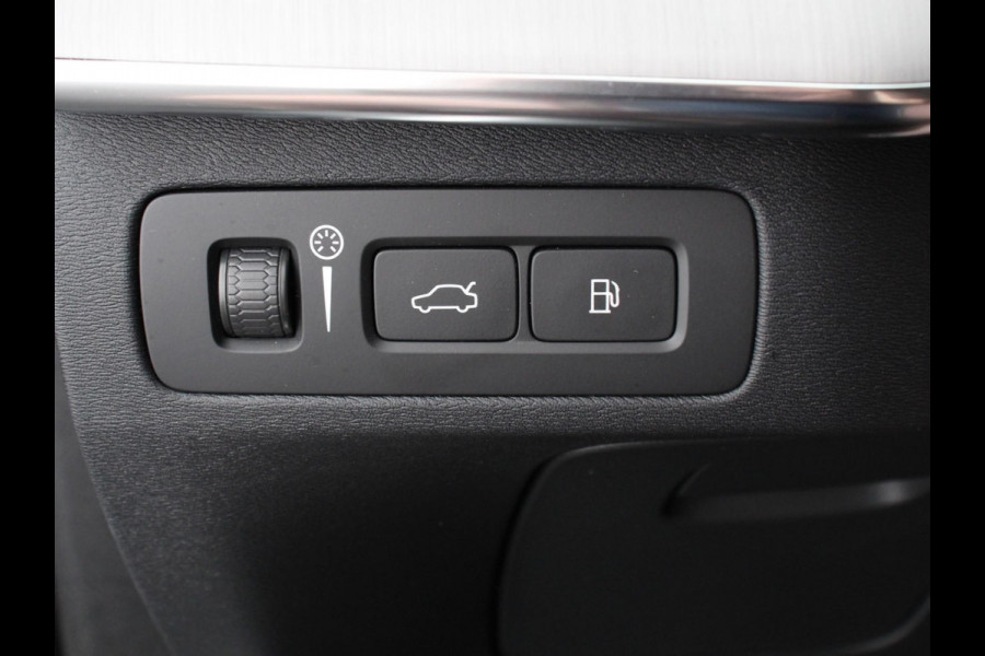 Volvo XC90 2.0 T8 Recharge AWD Inscription Expression 7p | Leder | Navigatie | Camera | Climate Control | Extra Getint Glas | Lichtmetalen Velgen | Electrisch te openen achterklep