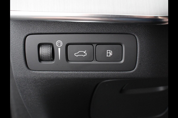 Volvo XC90 2.0 T8 Recharge AWD Inscription Expression 7p | Leder | Navigatie | Camera | Climate Control | Extra Getint Glas | Lichtmetalen Velgen | Electrisch te openen achterklep