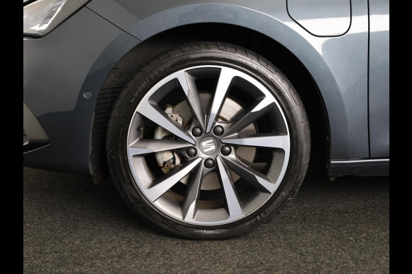 Seat Leon 1.4 TSI eHybrid PHEV FR Business Intense 204pk | Panoramadak | Parkeercamera | Navigatie | 18 inch Lichtmetalen velgen