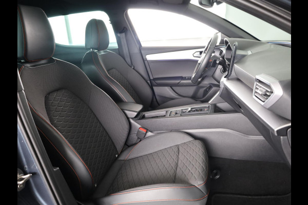 Seat Leon 1.4 TSI eHybrid PHEV FR Business Intense 204pk | Panoramadak | Parkeercamera | Navigatie | 18 inch Lichtmetalen velgen