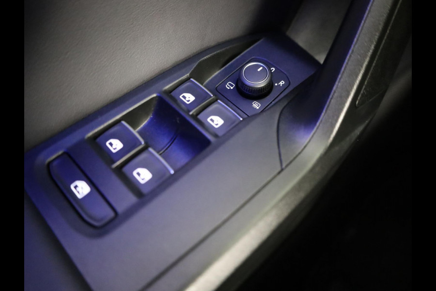 Seat Leon 1.4 TSI eHybrid PHEV FR Business Intense 204pk | Panoramadak | Parkeercamera | Navigatie | 18 inch Lichtmetalen velgen