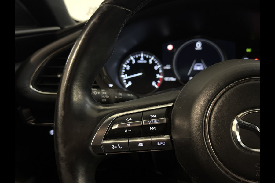 Mazda 3 2.0 e-SkyActiv-G M Hybrid 122 LUXURY HEAD-UP/NAVI/360CAMERA/BOSE-AUDIO