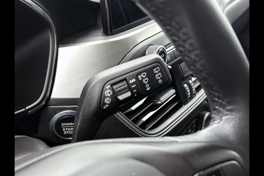 Ford FOCUS Wagon 1.0 EcoBoost Titanium Business(NL-auto, Goed OnderH, Navi, StoelV, Parkeersensoren, Cruise Con, Etc)