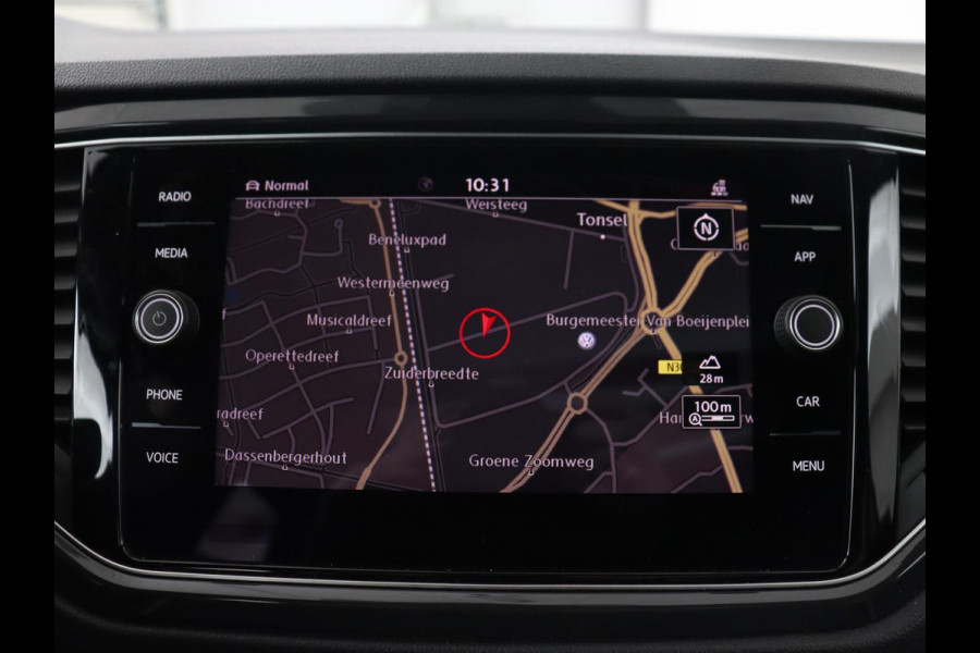 Volkswagen T-Roc 1.5 TSI Sport | 1e eigenaar | Panoramadak | Stoelverwarming | Camera | Carplay | Adaptive cruise | Navigatie | Full LED | Virtual Cockpit | Getint glas | Climate control