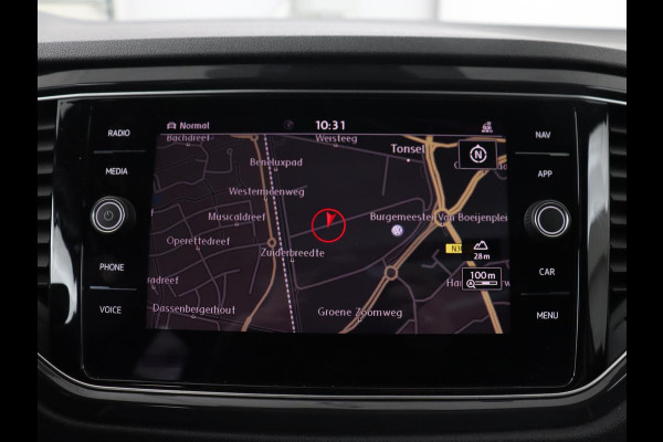 Volkswagen T-Roc 1.5 TSI Sport | 1e eigenaar | Panoramadak | Stoelverwarming | Camera | Carplay | Adaptive cruise | Navigatie | Full LED | Virtual Cockpit | Getint glas | Climate control