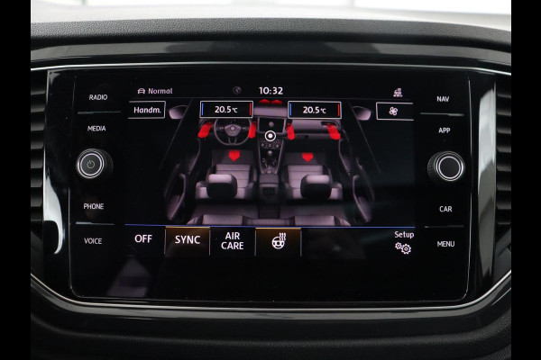 Volkswagen T-Roc 1.5 TSI Sport | 1e eigenaar | Panoramadak | Stoelverwarming | Camera | Carplay | Adaptive cruise | Navigatie | Full LED | Virtual Cockpit | Getint glas | Climate control