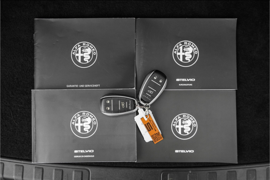 Alfa Romeo Stelvio 2.0 T AWD Super 280PK Leder Pano Camera 20" Q Velgen
