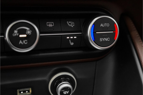 Alfa Romeo Stelvio 2.0 T AWD Super 280PK Leder Pano Camera 20" Q Velgen