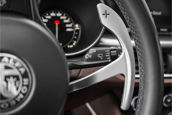 Alfa Romeo Stelvio 2.0 T AWD Super 280PK Leder Pano Camera 20" Q Velgen