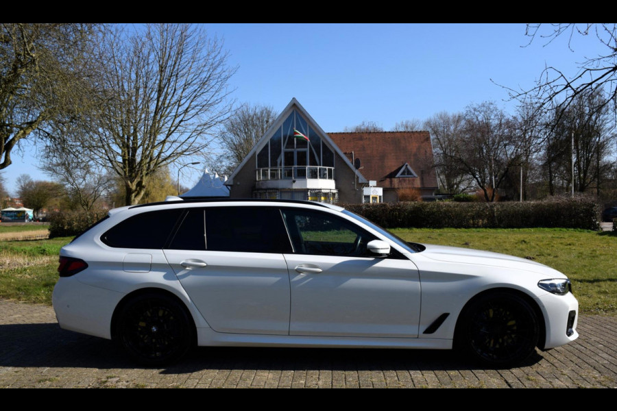BMW 5 Serie Touring 530i High Executive*M-Pakket*Head-up*20"Inch*92Dkm*2021*