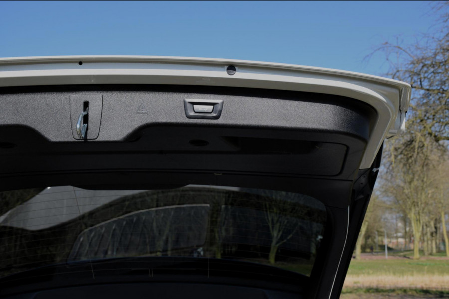 BMW 5 Serie Touring 530i High Executive*M-Pakket*Head-up*20"Inch*92Dkm*2021*