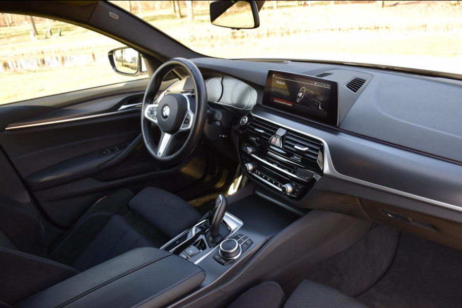 BMW 5 Serie Touring 530i High Executive*M-Pakket*Head-up*20"Inch*92Dkm*2021*