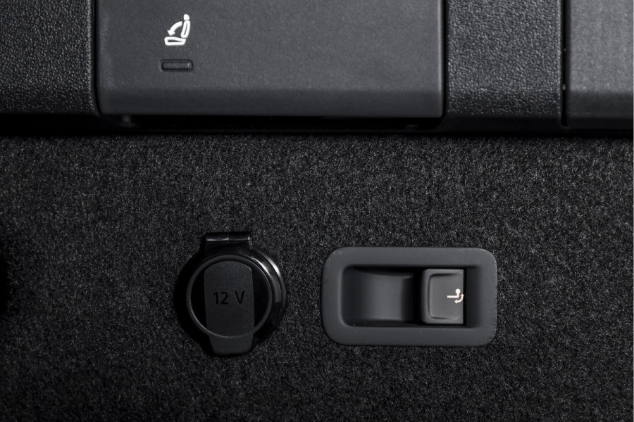 Volkswagen Tayron 1.5 eHybrid 272 PK R-Line Edition | Black Style Pakket | S/K-Panodak | Elek. Trekhaak | IQ. Light | Dig. Cockpit | Adapt. Cruise | Stoel-+Stuurverw. | 360 Camera | NAV+App. Connect | ECC | Elek. Klep | LM 20" | 0080