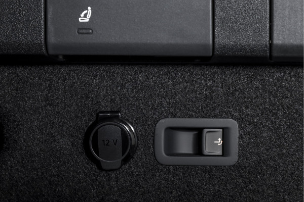 Volkswagen Tayron 1.5 eHybrid 272 PK R-Line Edition | Black Style Pakket | S/K-Panodak | Elek. Trekhaak | IQ. Light | Dig. Cockpit | Adapt. Cruise | Stoel-+Stuurverw. | 360 Camera | NAV+App. Connect | ECC | Elek. Klep | LM 20" | 0080