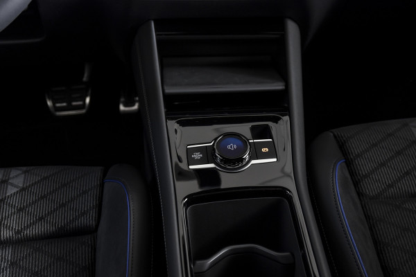 Volkswagen Tayron 1.5 eHybrid 272 PK R-Line Edition | Black Style Pakket | S/K-Panodak | Elek. Trekhaak | IQ. Light | Dig. Cockpit | Adapt. Cruise | Stoel-+Stuurverw. | 360 Camera | NAV+App. Connect | ECC | Elek. Klep | LM 20" | 0080