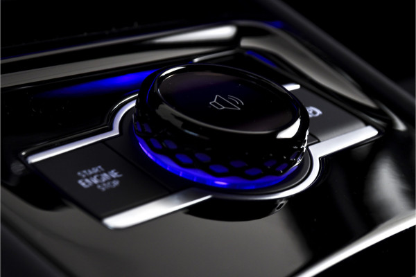 Volkswagen Tayron 1.5 eHybrid 272 PK R-Line Edition | Black Style Pakket | S/K-Panodak | Elek. Trekhaak | IQ. Light | Dig. Cockpit | Adapt. Cruise | Stoel-+Stuurverw. | 360 Camera | NAV+App. Connect | ECC | Elek. Klep | LM 20" | 0080