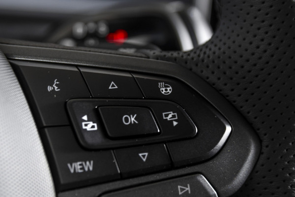 Volkswagen Tayron 1.5 eHybrid 272 PK R-Line Edition | Black Style Pakket | S/K-Panodak | Elek. Trekhaak | IQ. Light | Dig. Cockpit | Adapt. Cruise | Stoel-+Stuurverw. | 360 Camera | NAV+App. Connect | ECC | Elek. Klep | LM 20" | 0080