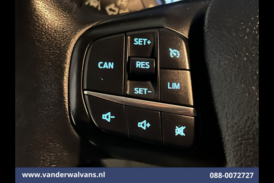 Ford Transit Custom 2.0 TDCI L2H1 Euro6 Airco | Camera | LED | Cruisecontrol | Parkeersensoren Verwarmde voorruit, Bijrijdersbank, 2800kg trekvermogen