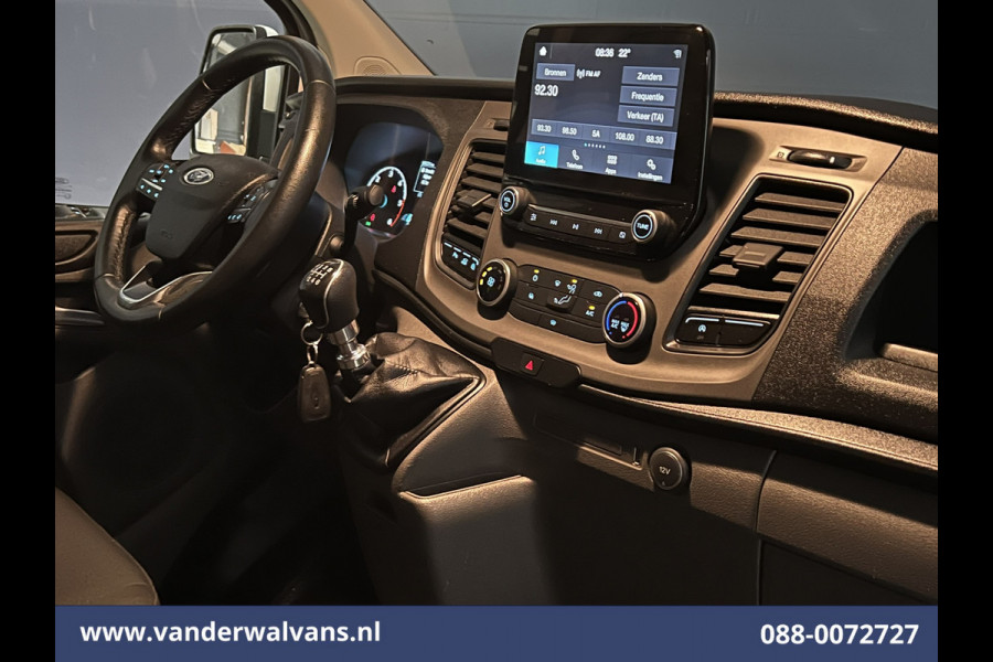 Ford Transit Custom 2.0 TDCI L2H1 Euro6 Airco | Camera | LED | Cruisecontrol | Parkeersensoren Verwarmde voorruit, Bijrijdersbank, 2800kg trekvermogen