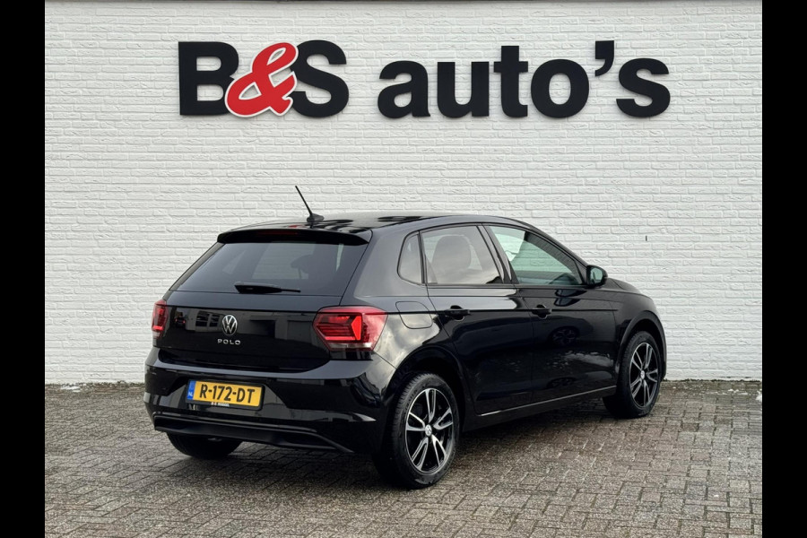 Volkswagen Polo 1.0 TSI Highline Adaptive cruise Climate control Navigatie DAB Bluetooth Parkeersensoren voor en achter