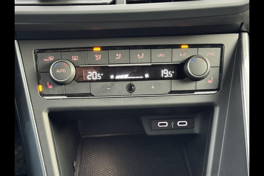 Volkswagen Polo 1.0 TSI Highline Adaptive cruise Climate control Navigatie DAB Bluetooth Parkeersensoren voor en achter