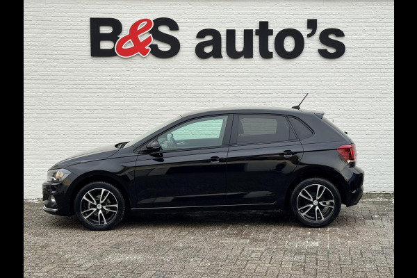 Volkswagen Polo 1.0 TSI Highline Adaptive cruise Climate control Navigatie DAB Bluetooth Parkeersensoren voor en achter