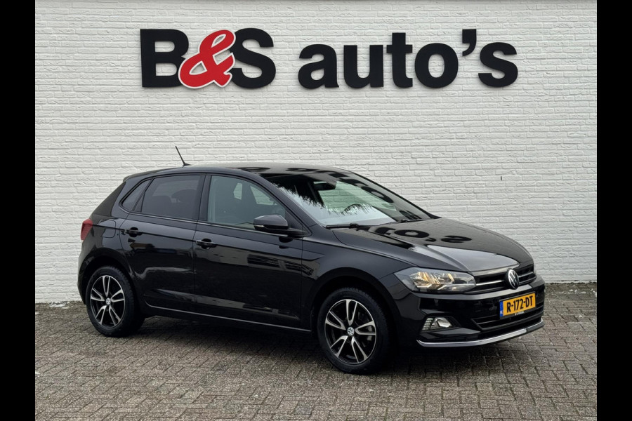 Volkswagen Polo 1.0 TSI Highline Adaptive cruise Climate control Navigatie DAB Bluetooth Parkeersensoren voor en achter