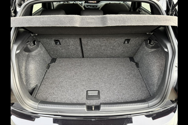 Volkswagen Polo 1.0 TSI Highline Adaptive cruise Climate control Navigatie DAB Bluetooth Parkeersensoren voor en achter