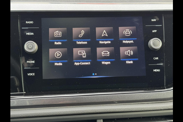 Volkswagen Polo 1.0 TSI Highline Adaptive cruise Climate control Navigatie DAB Bluetooth Parkeersensoren voor en achter