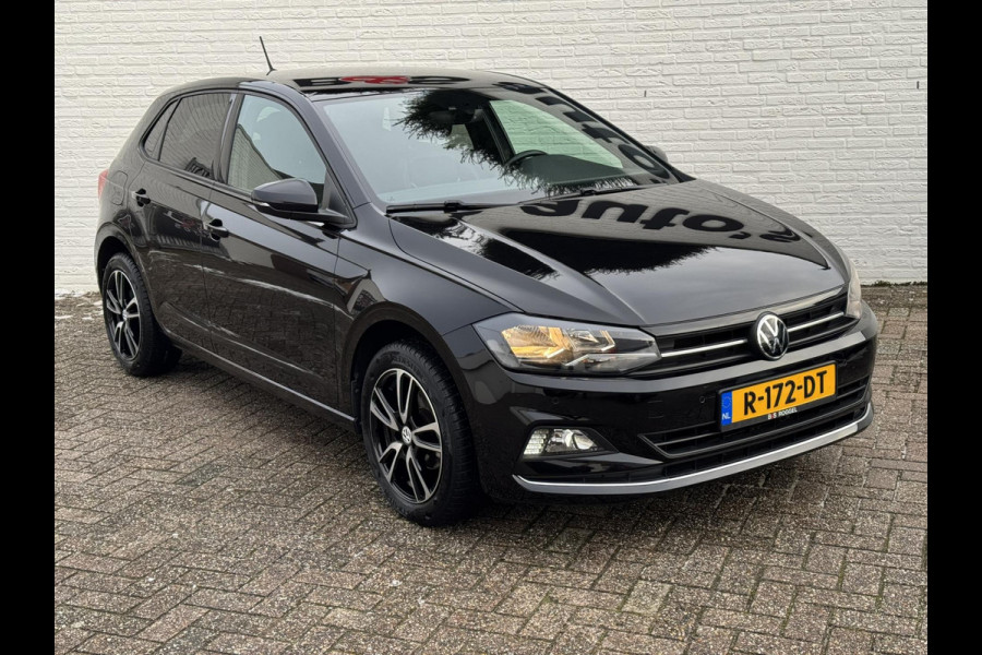 Volkswagen Polo 1.0 TSI Highline Adaptive cruise Climate control Navigatie DAB Bluetooth Parkeersensoren voor en achter