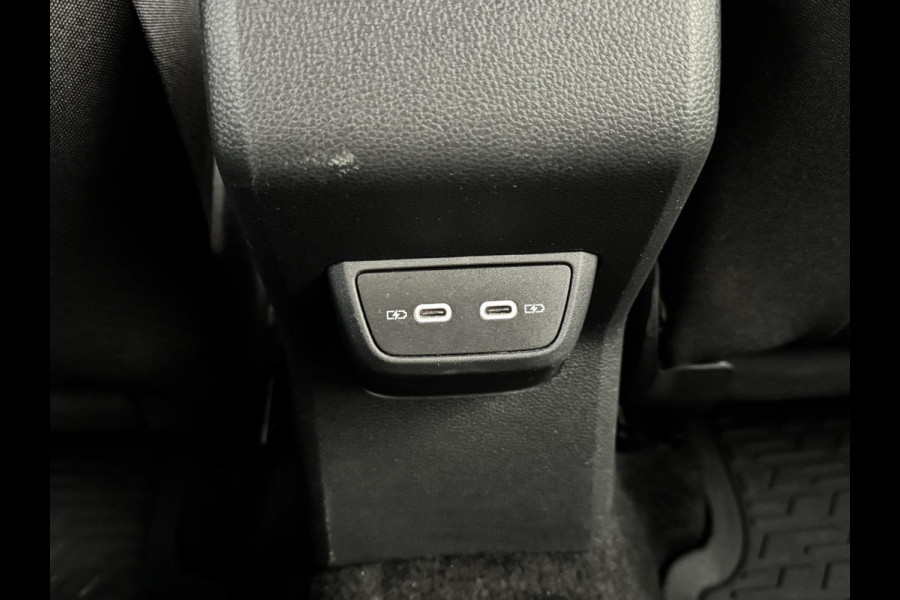 Volkswagen Polo 1.0 TSI Highline Adaptive cruise Climate control Navigatie DAB Bluetooth Parkeersensoren voor en achter