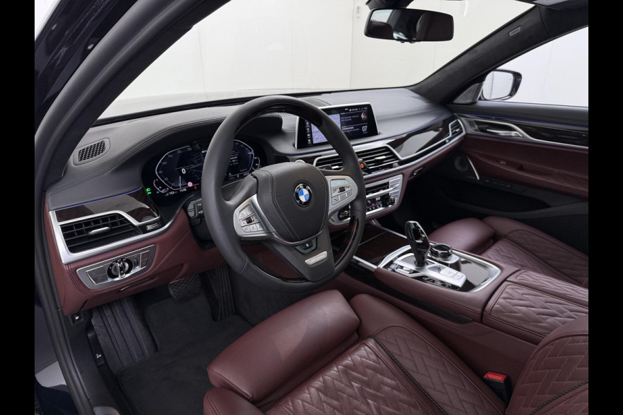 BMW 7 Serie 745Le xDrive High Executive MEGA VOL | INDIVIDUAL | BOWERS&WILKINS | LASER | DRIVING ASS. PROFF. | REAR SEAT ENTERTAINMENT| STOELVENTILATIE ACHTER| PANO|
