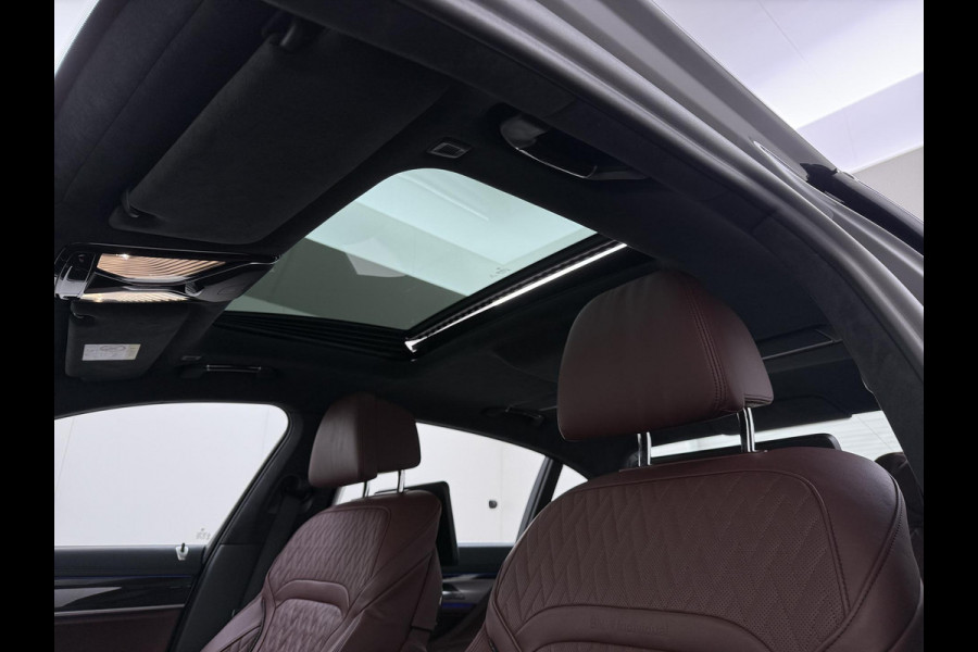 BMW 7 Serie 745Le xDrive High Executive MEGA VOL | INDIVIDUAL | BOWERS&WILKINS | LASER | DRIVING ASS. PROFF. | REAR SEAT ENTERTAINMENT| STOELVENTILATIE ACHTER| PANO|