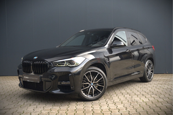 BMW X1 xDrive25e Business Ed. Plus M Sport | Adaptive Cruise Control | Vol Leder | Keyless | Camera | Stuurverwarming | Stoelverwarming | Shadow line | DAB | HIFI | Automaat | PDC | Navigatie |