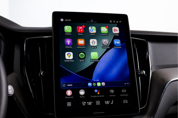 Volvo XC60 2.0 T8 Plug-in hybrid AWD Plus Black Edition - Facelift MY26 | S/K Panodak | Dig.Cockpit | Adapt.Cruise | Harman/Kardon | Stoel-+Stuurverw. | Elek. stoelen | 360 Camera | NAV+App.Connect | ECC | LM 21" | 2481